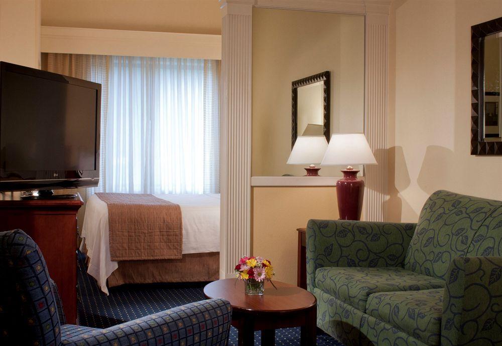 สปริงฮิลล์ สวีท แอตแลนตา เคนเนซอร์ Hotel ภายนอก รูปภาพ