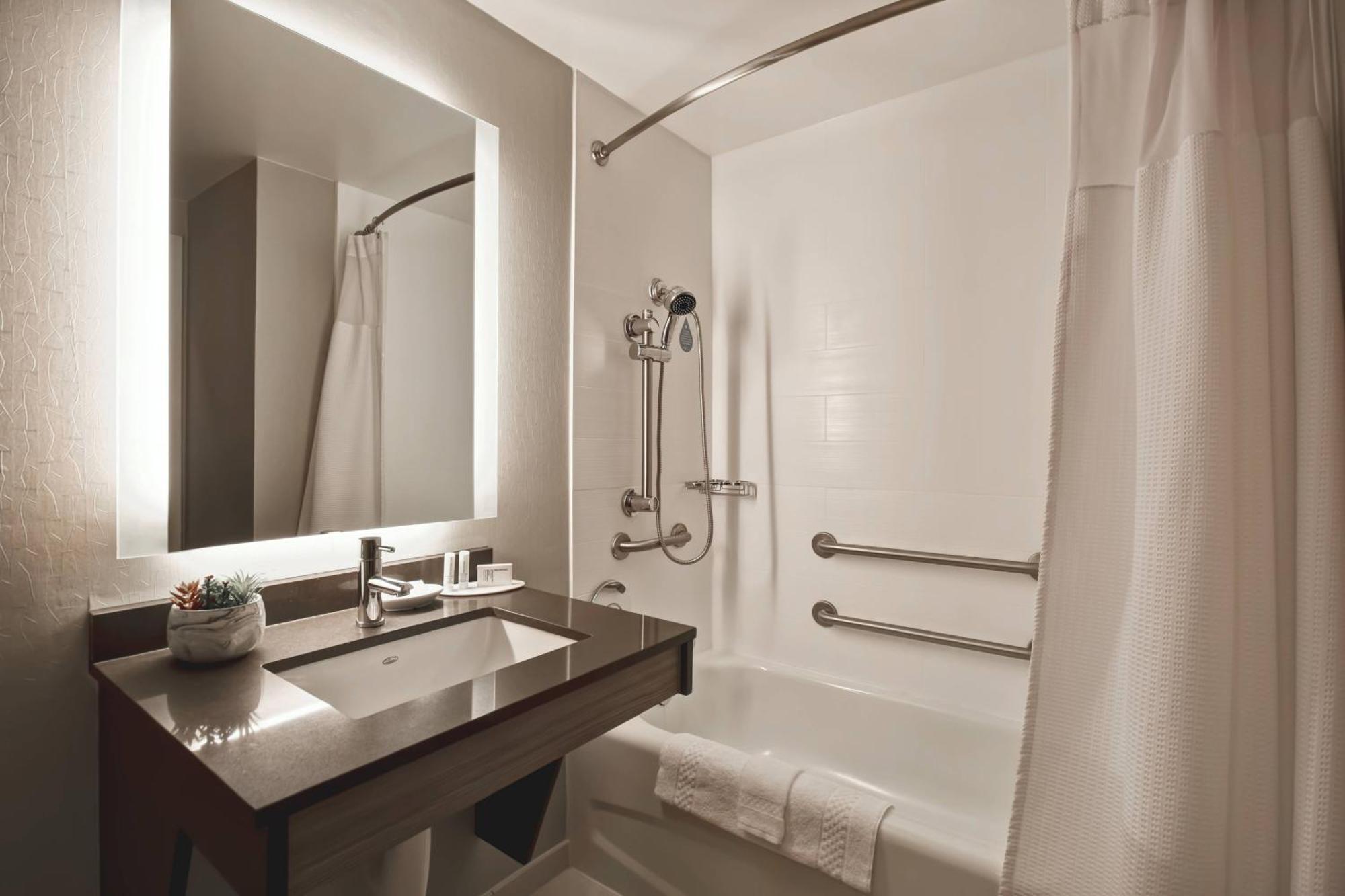 สปริงฮิลล์ สวีท แอตแลนตา เคนเนซอร์ Hotel ภายนอก รูปภาพ
